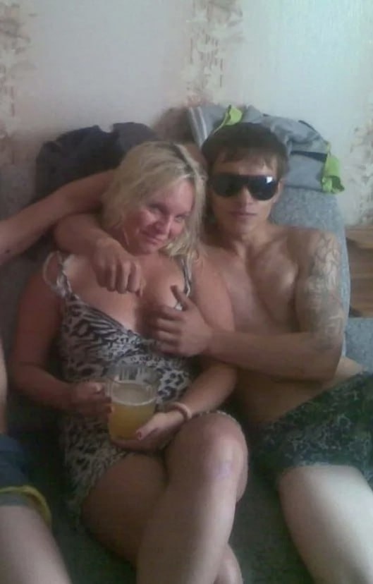 🔥 Из деревни — в Москву: Пара заработала миллион в при...