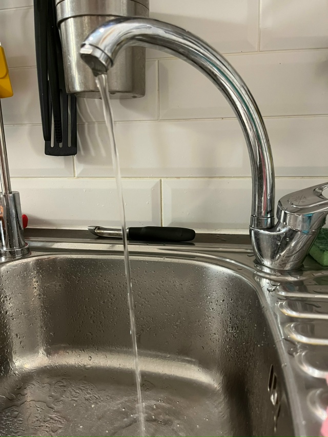 Всем доброго утра! 🌺
Обращаюсь к жителям Морского дом...