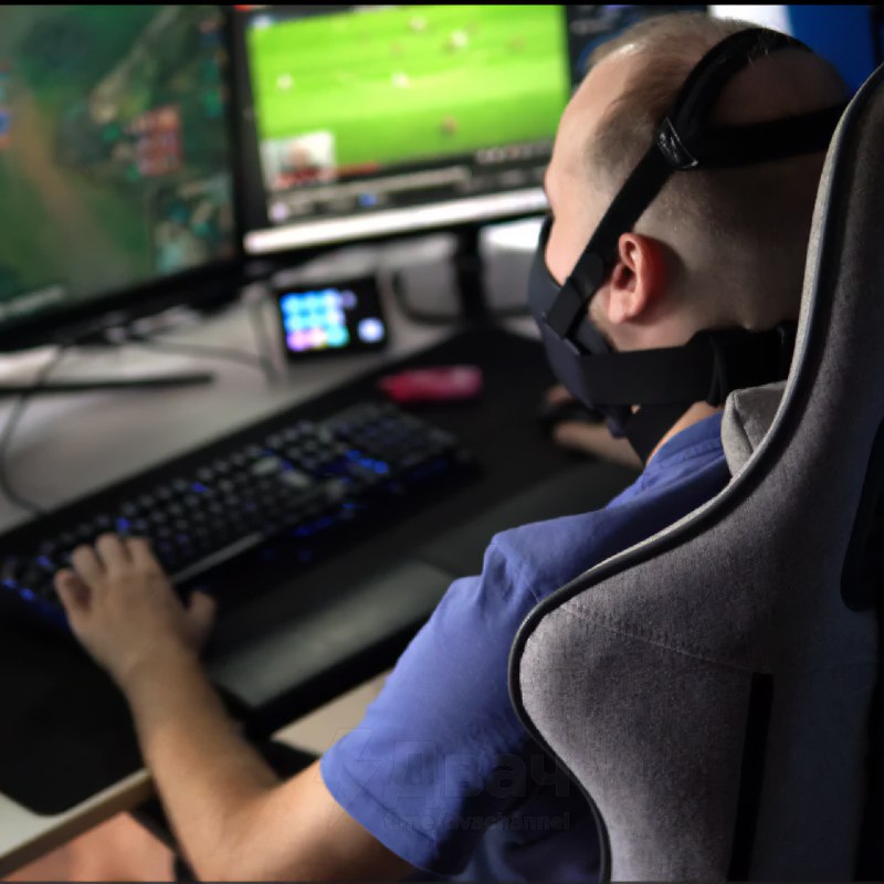 Представлен звукоизоляционный намордник для геймеров VEKTA — это маска, которая гасит любые крики во