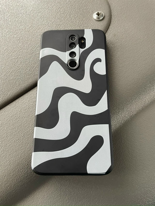 Найден телефон в автобусе, обращайтесь к водителю авто...