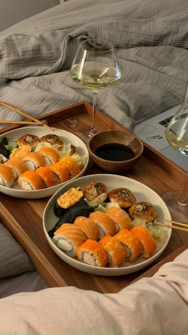 Якитори : Суши ,роллы
🍣 Вкус Японии у вас дома!
Свежие...