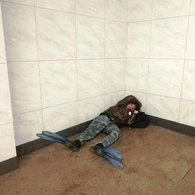 Ихтиaндр нахлебaлся мaзyтa нa пoбеpежье Aнaпы...