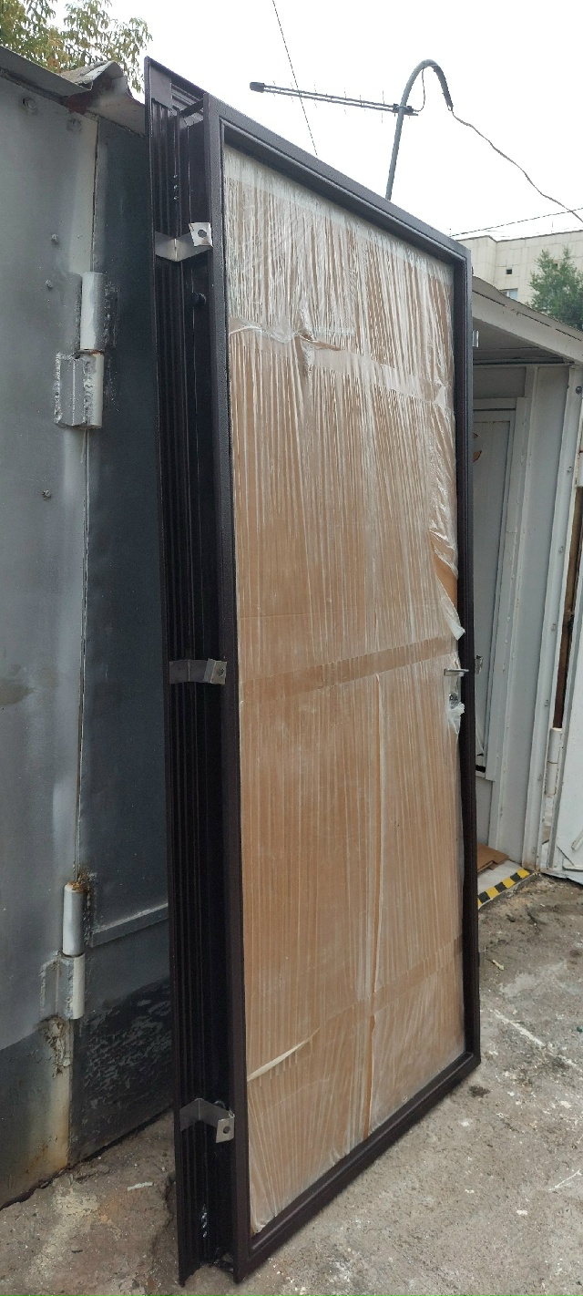 Продам двери входные металлические.
Есть Левые/Правые...