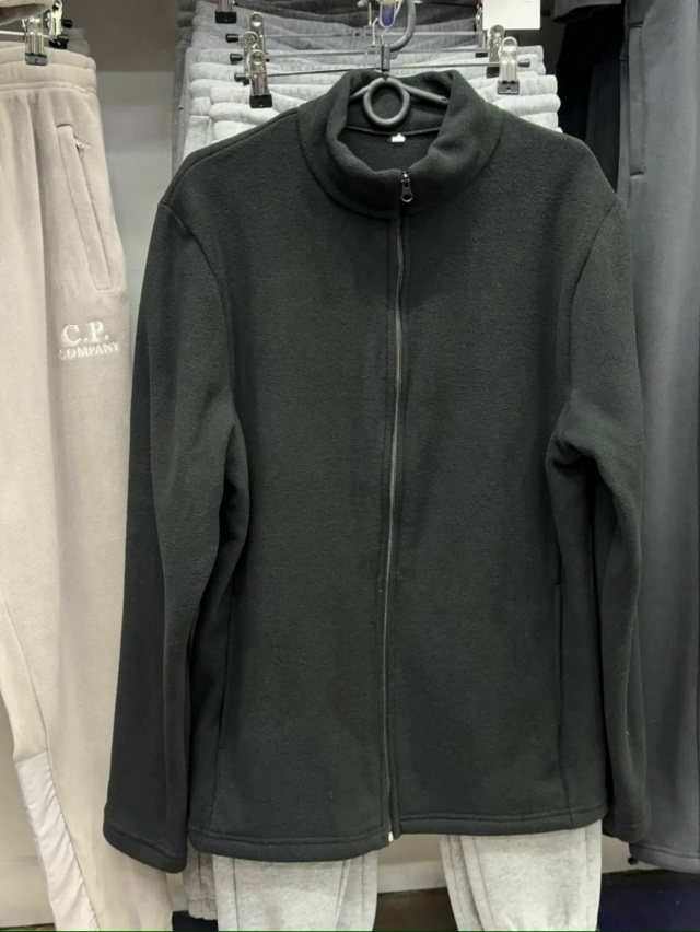 В [club232774666|ШАТУШ МЭН] новинки🔥
1. Зимний костюм мультик?...