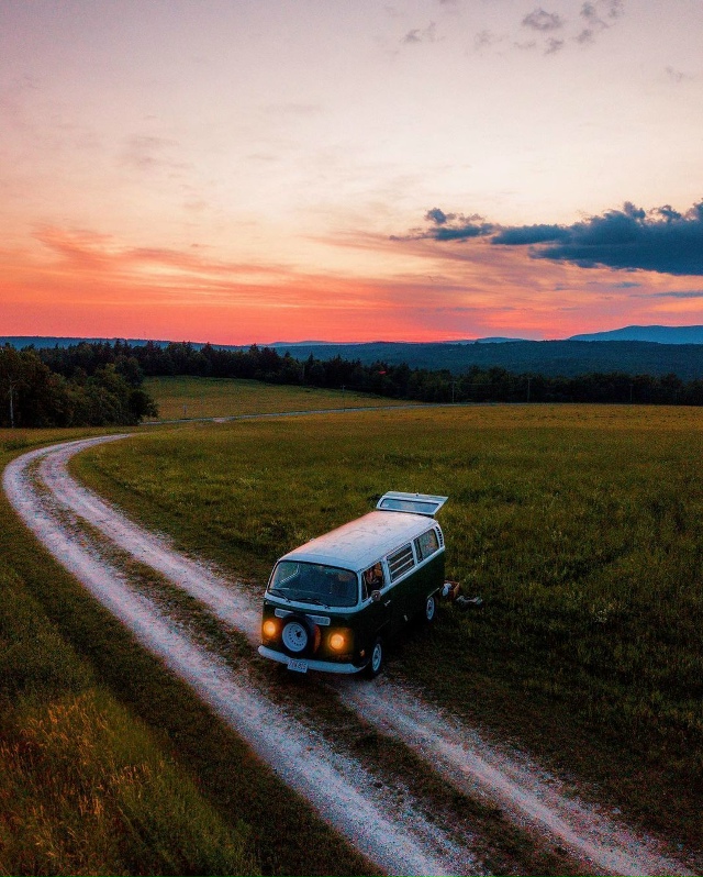 Каждый момент - это новое начало.
Т.С. Элиот