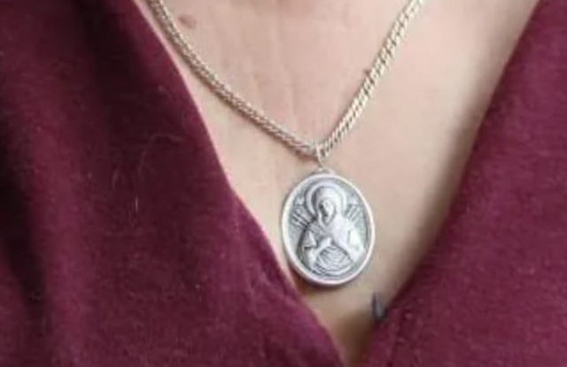 Добрый вечер. Потерян вот такой кулон - икона по ленинг?...