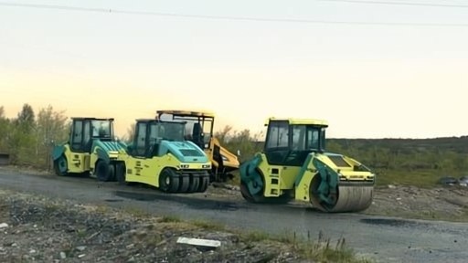 Снова вскрыли: Дорогу на Териберку ремонтируют по гара...