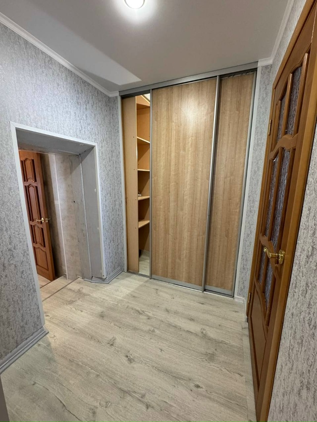 Продаётся дом по адресу:
п. Акбулак, ул. Крамаренко.
Пл?...