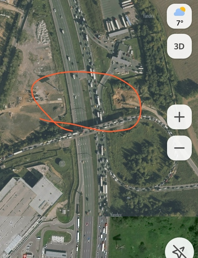 Сейчас эту дорогу начали активно строить. Что это, выез...