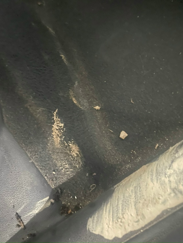 Как так можно садиться в машину?! Неужели все стали инв?...