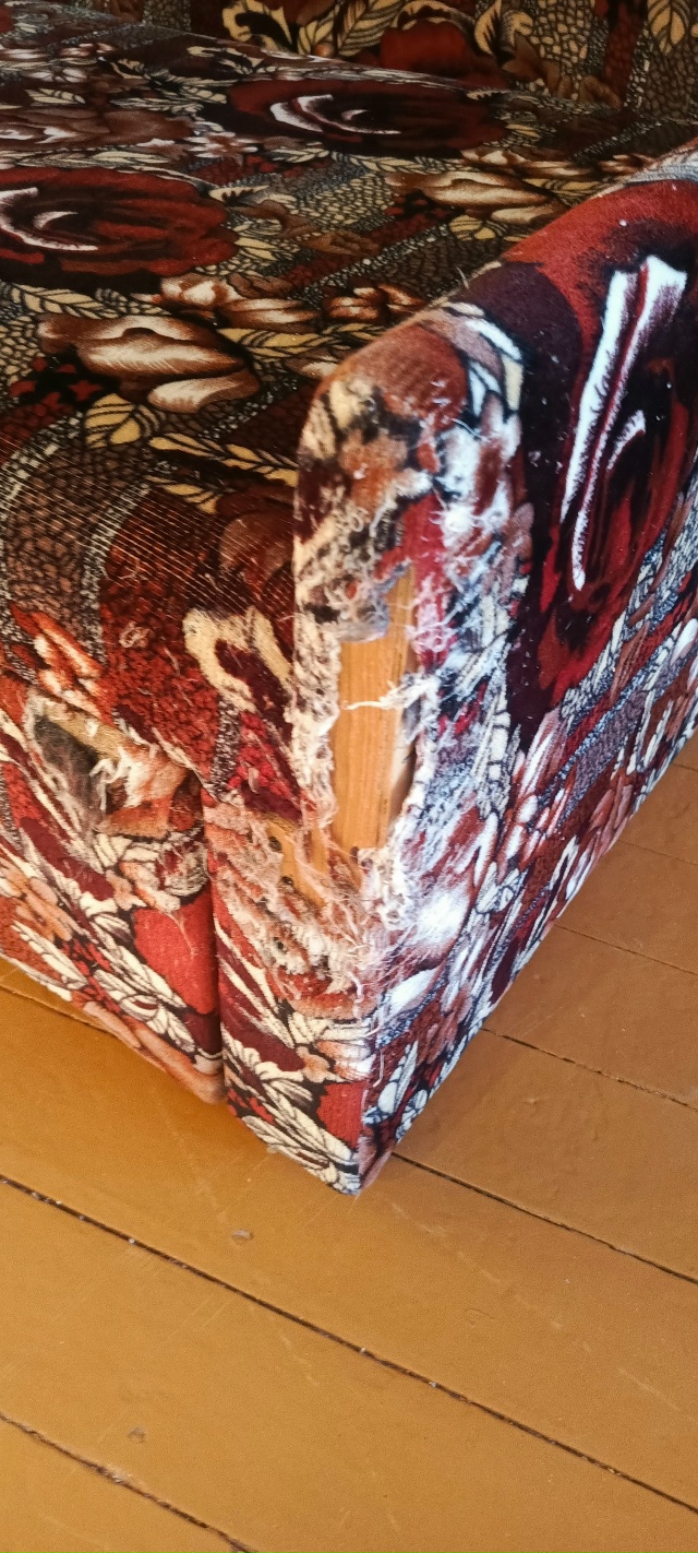 Отдаю даром.Может кому нужен, в гараж или на огород. Вну...