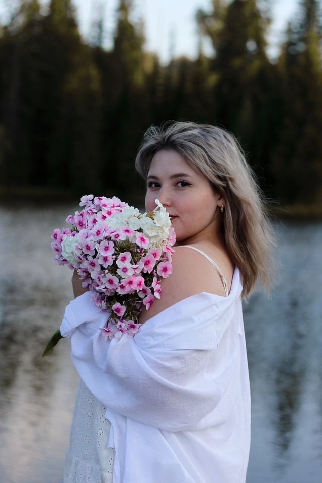 ОКОШКИ НА МАНИКЮР И ПЕДИКЮР АВГУСТ 🌸
4.08(пн) - 9:00;10:30;12:30;...