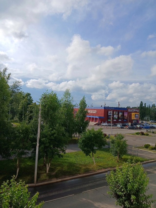 Муж эгоист или я пpидираюсь и зажралась ?
История такая ...