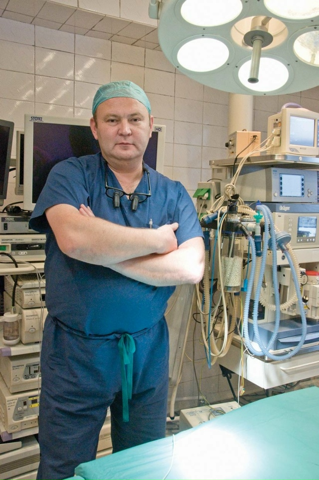 Юрий Андреевич Козлов — заслуженный врач Российской Ф...