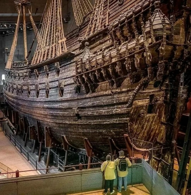 «Васа» — корабль-легенда и символ завышенных амбиций.
...