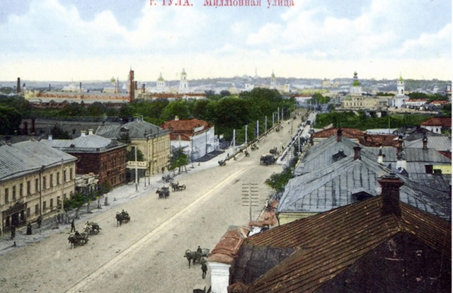 1) Миллионная улица
1900-1916
Сейчас – Октябрьская улица.
...