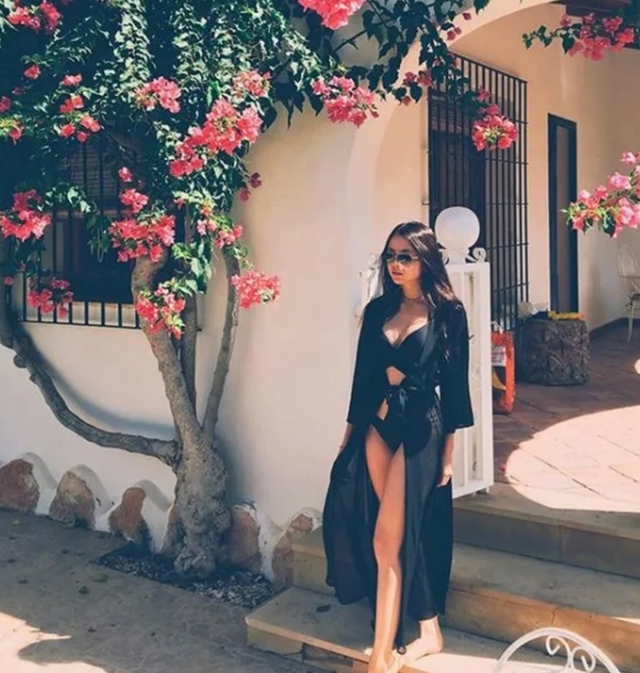 ?‍♀ Самая красивая женщина-полицейский России — и в?...