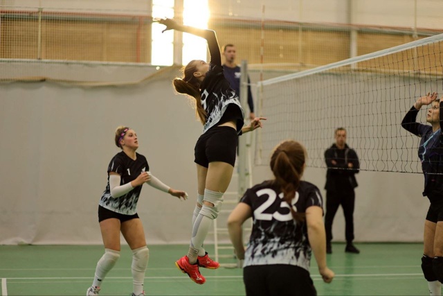 Вольчанки прошли в полуфинал турнира по волейболу!🔥
8...