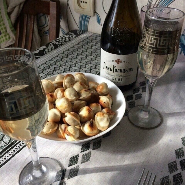 Когда ты любишь его не за деньги😅