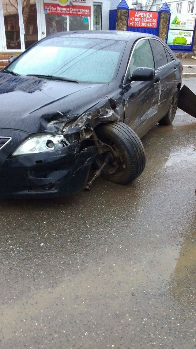 ДТП сегодня на 1 Мая, возле пенсионного фонда.
Чтобы не ...