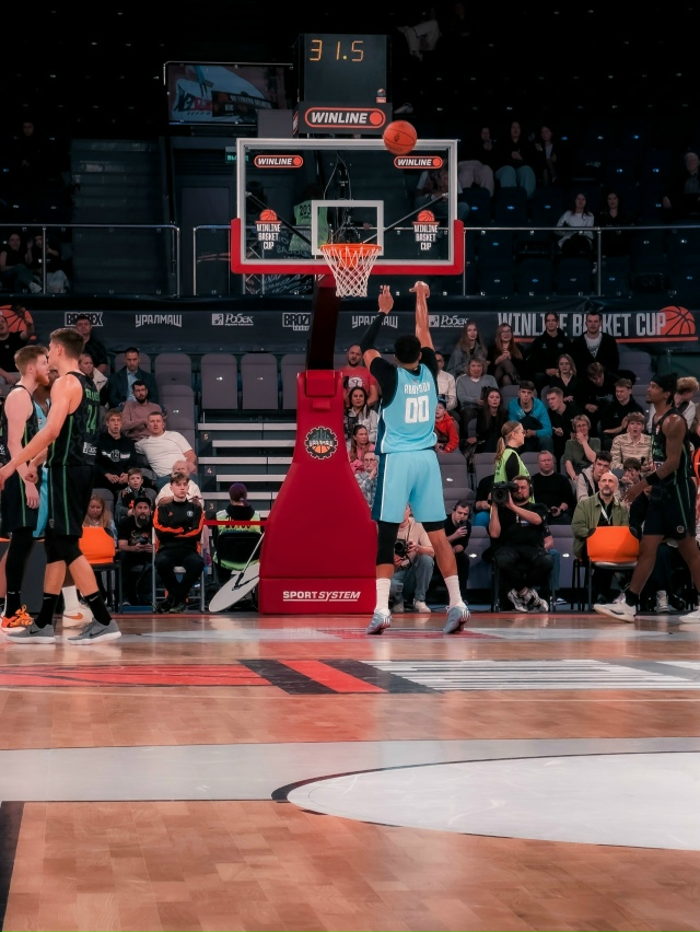 Фото с матча BASKET CUP между «Уралмашем» и «Зенитом» (63:92)???...