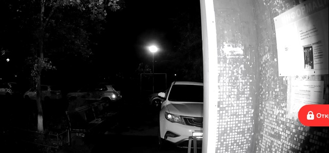 А у нас опять ставят машины вторым рядом у подьезда. Пр?...