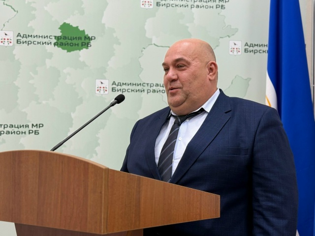 Новости в Бирске новый глава Иванов Юрий!
🏛️ По резу?...