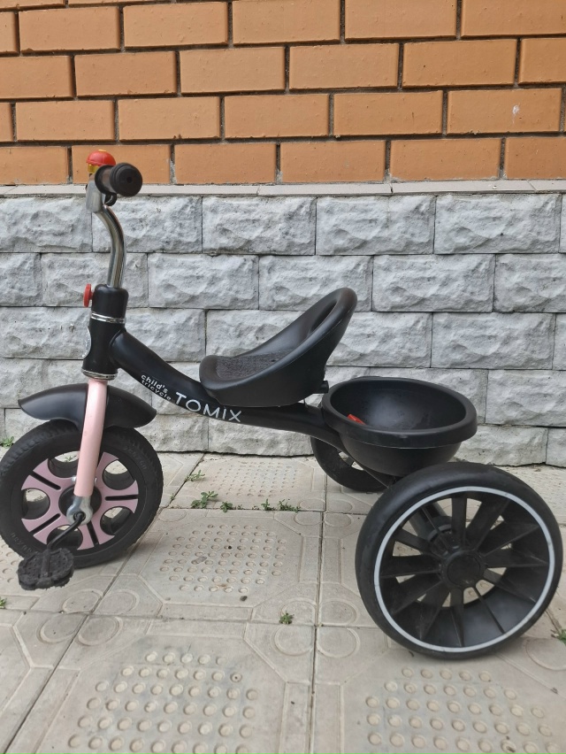 Анонимно. Продам детский велосипед.
Цена 1000руб.
Тел: 89033...