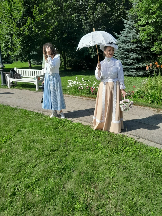 🥰Все в сад. В парк. На пруд. На королевскую игру. На кро?...