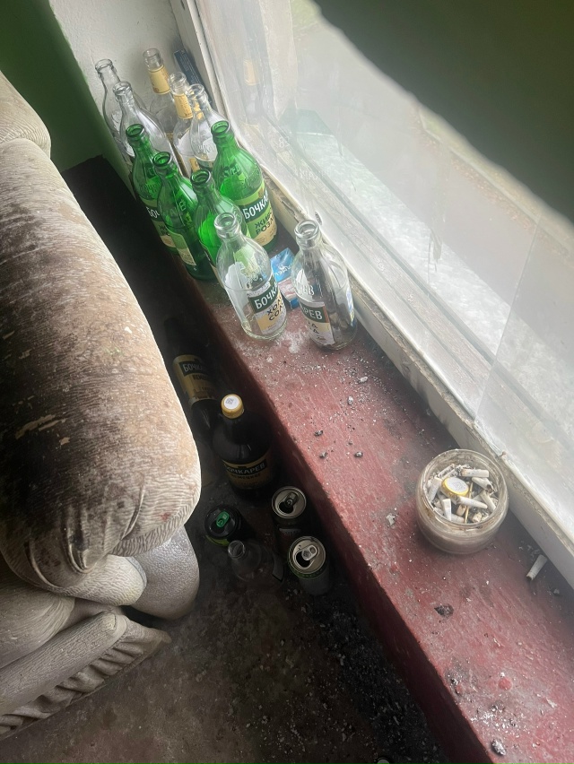 Пролетарская 15
Мужчина ,который очень часто сидит и вы...