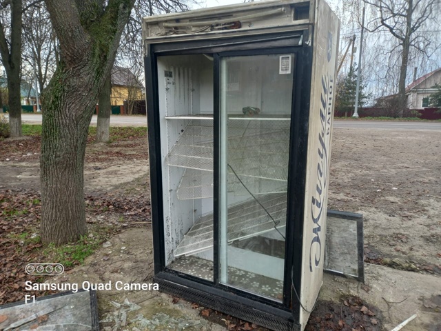 Бесплатно. Самовывоз. Рабочий холодильник.Немного под?...
