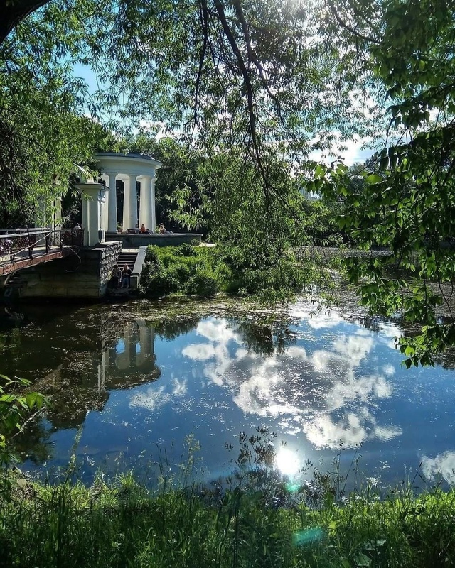 Летний Харитоновский парк...
📷 Наталья Федоровских
