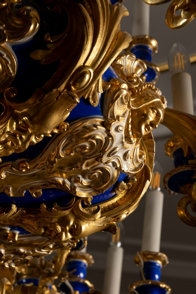 Весенняя палитра Большого петергофского дворца🪻