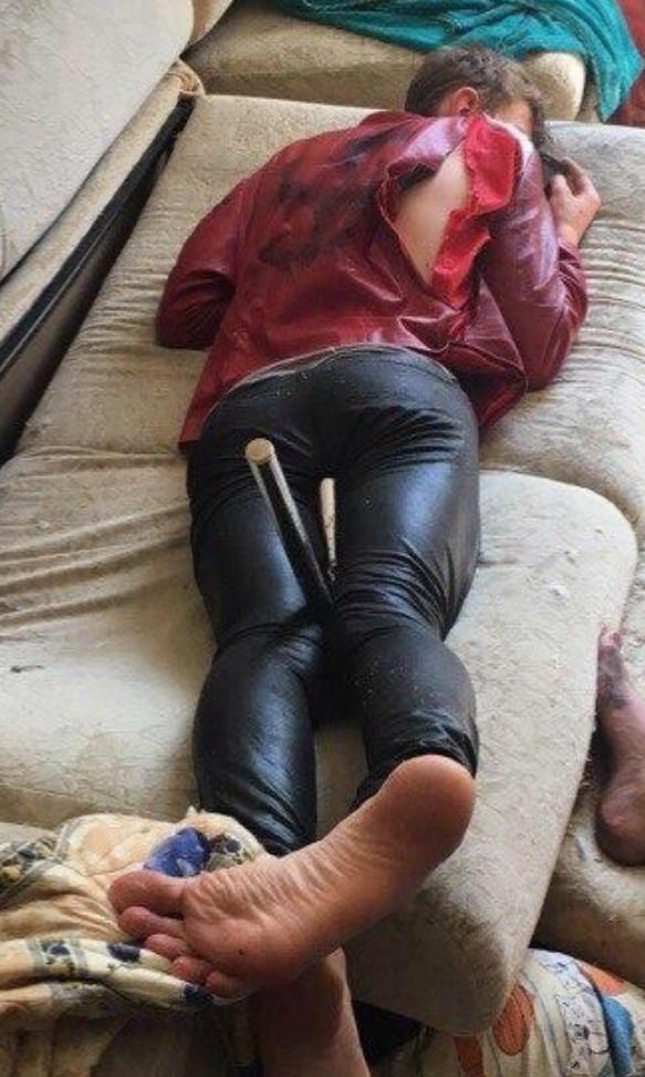 Он уснул как рок звезда - это точно