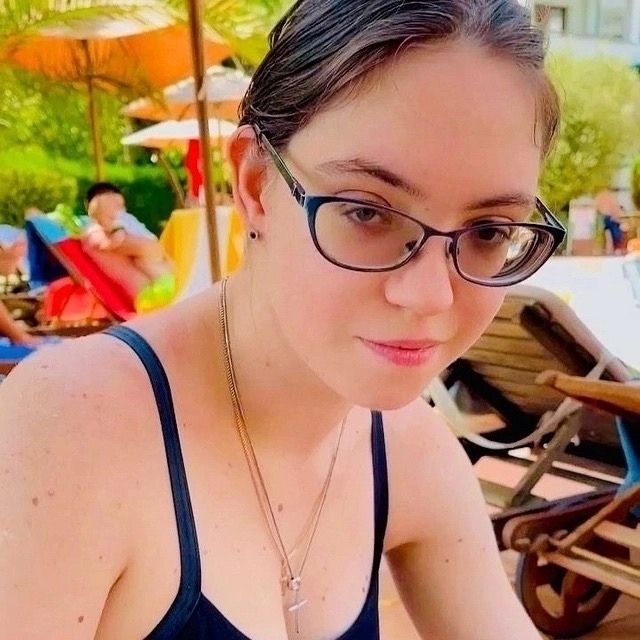 Дочке Лолиты уже 25 лет. Как выглядит и чем занимается Е?...