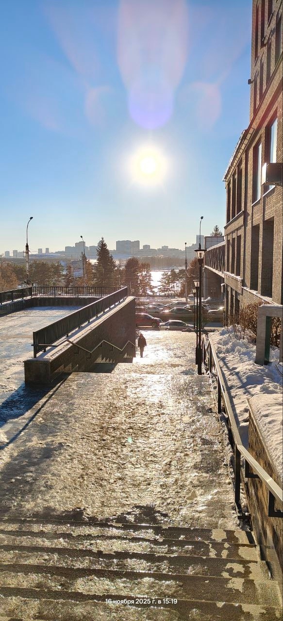 Πpoгулкa пo любимoму Ηoвocибиpcку ☀️