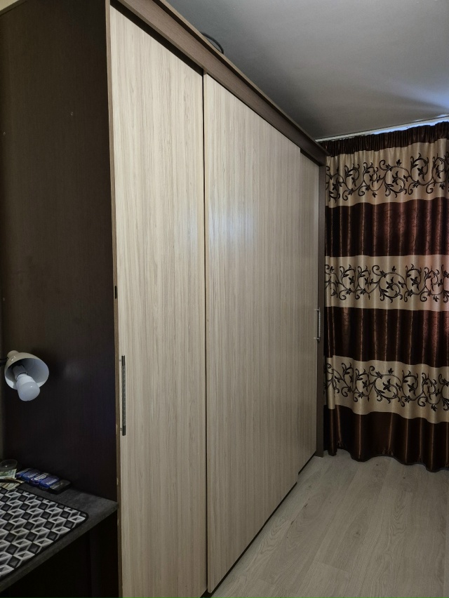 Продам пеленальный комод 1000 р, шкаф-купе с зеркалом 1,5 м...