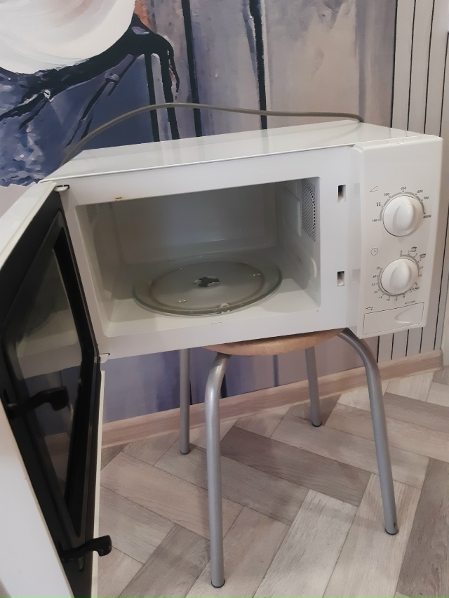 Продам микроволновую печь в отличном состоянии, цена 50...