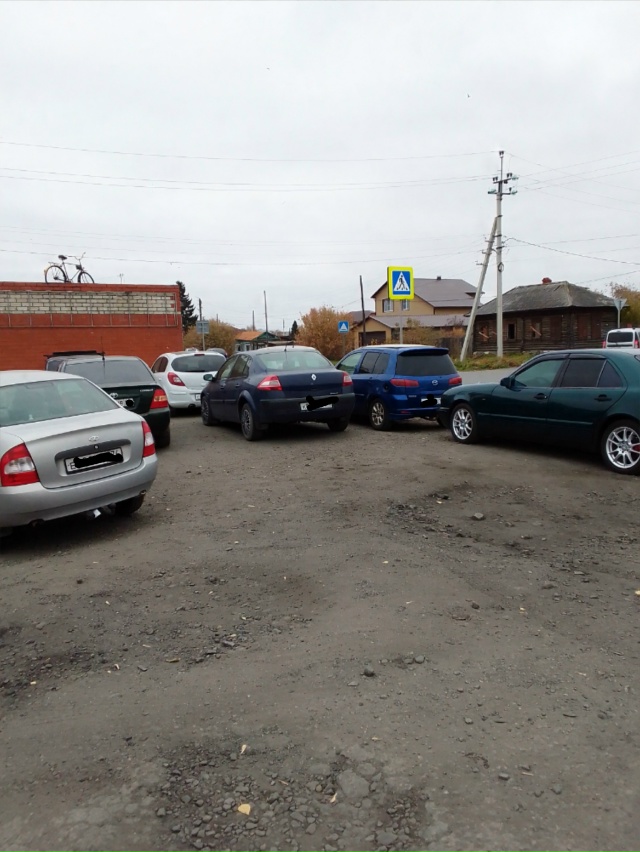 Убирайте свои тачки с пешеходного перехода на Ленина, ?...