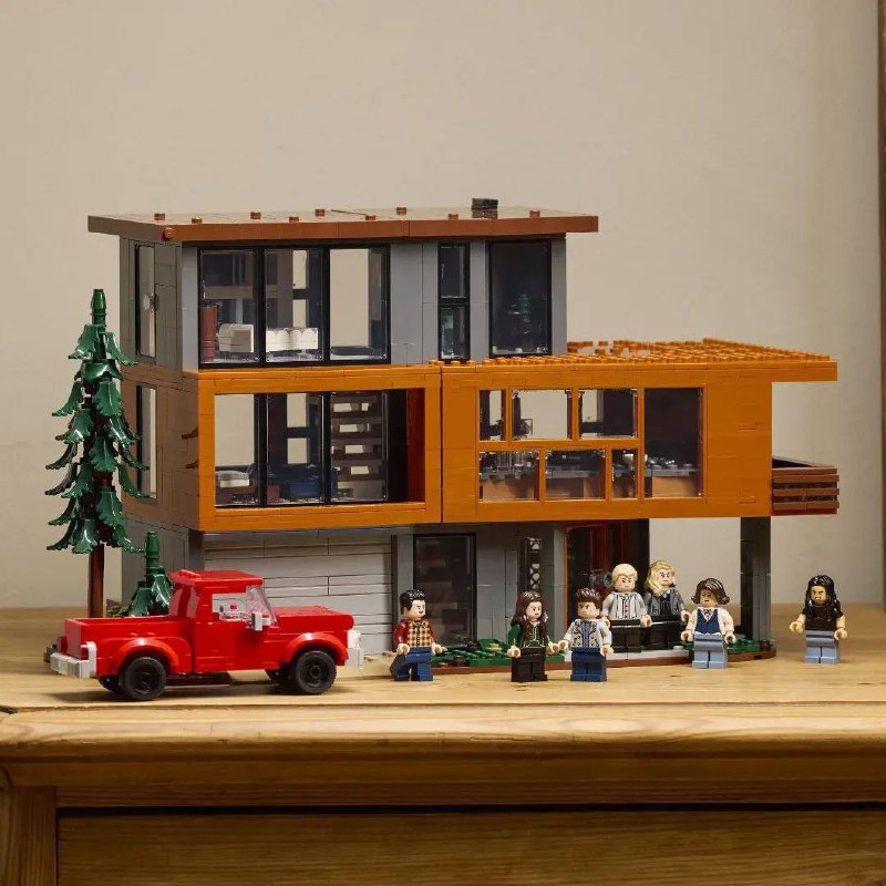 Девочки, набор LEGO по «Сумеркам» уже завезли на полки российских магазинов! Цена, правда, вдвое бол