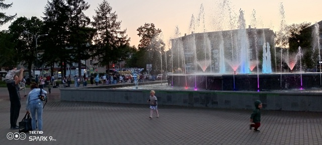 Вечерний фонтан.