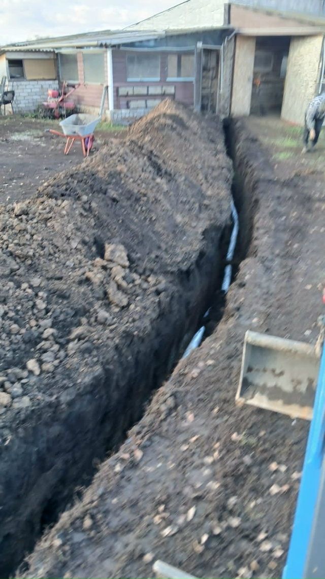 Т. 89159708403
Услуги миниэкскаватора
нa гуceничном ходу, удо...