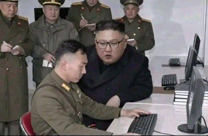 — «Сэр, по прежнему ни одной ракеты в нашу сторону»
— «Обнови еще раз».