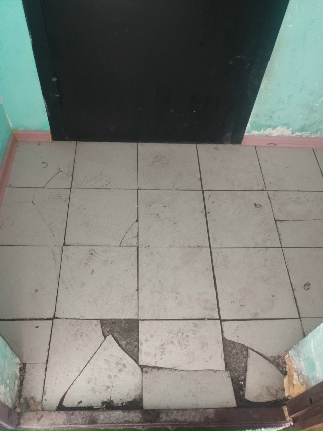 Здравствуйте. Подскажите пожалуйста куда обратится? Э?...