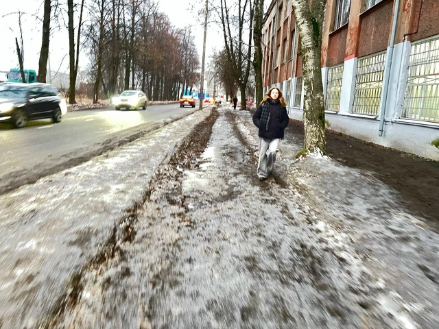 Добрый день!
Улица Автозаводская, участок от Добролюбо...