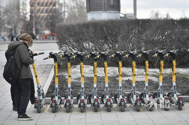 Сезон самокатов может начаться уже в ближайшие дни.
С?...