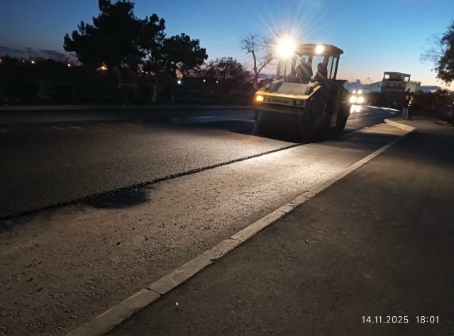 Аллея Дружбы
Темнота не мешает Азимуту укладывать вер...