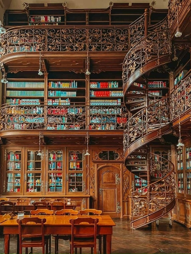 Книги – самые тихие и самые постоянные друзья, они сам?...