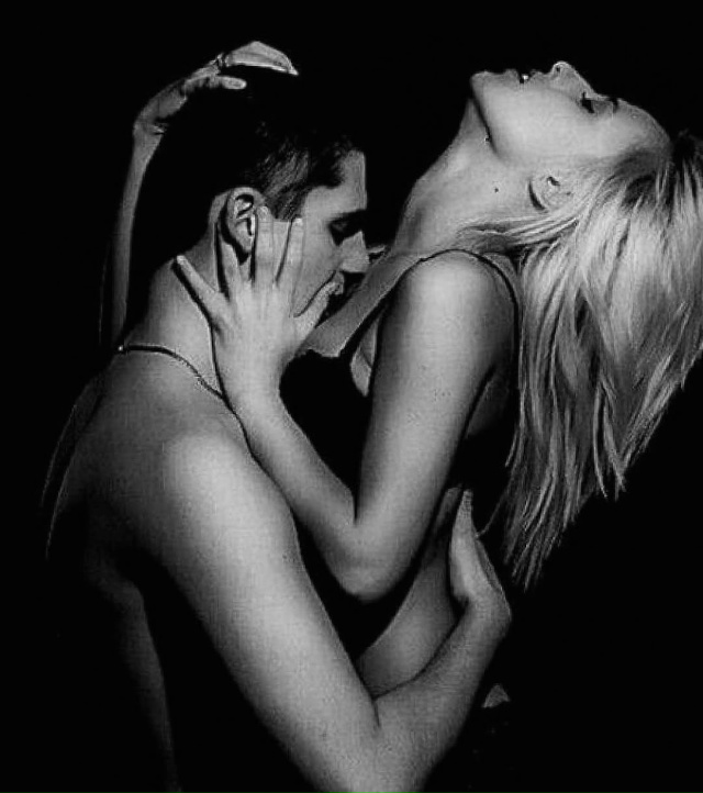 Кто то занимается любовью. Кто то сексом. Кто то трахае?...