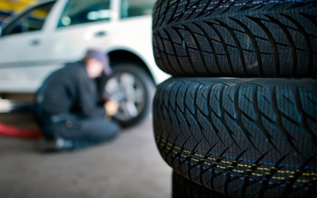 🛞 Осенью водители меняют летние шины на зимние, и иног...